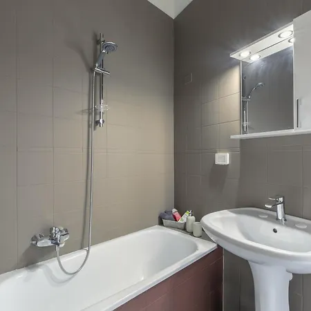 I-homes San Faustino شقة